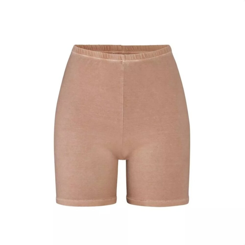 SKIMS :: OUTDOOR BASICS BIKE SHORT | CAMEL Size Small